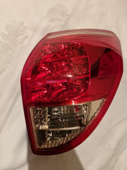 Lampa Toyota Rav4 prawy tył