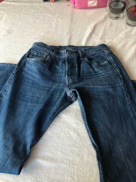 Calças Levis 501 W30 L32, com pouco uso