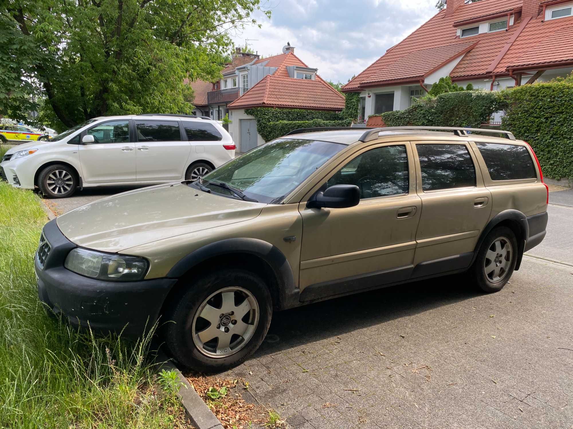 Volvo XC 70 2,5 T benzyna 2003 r