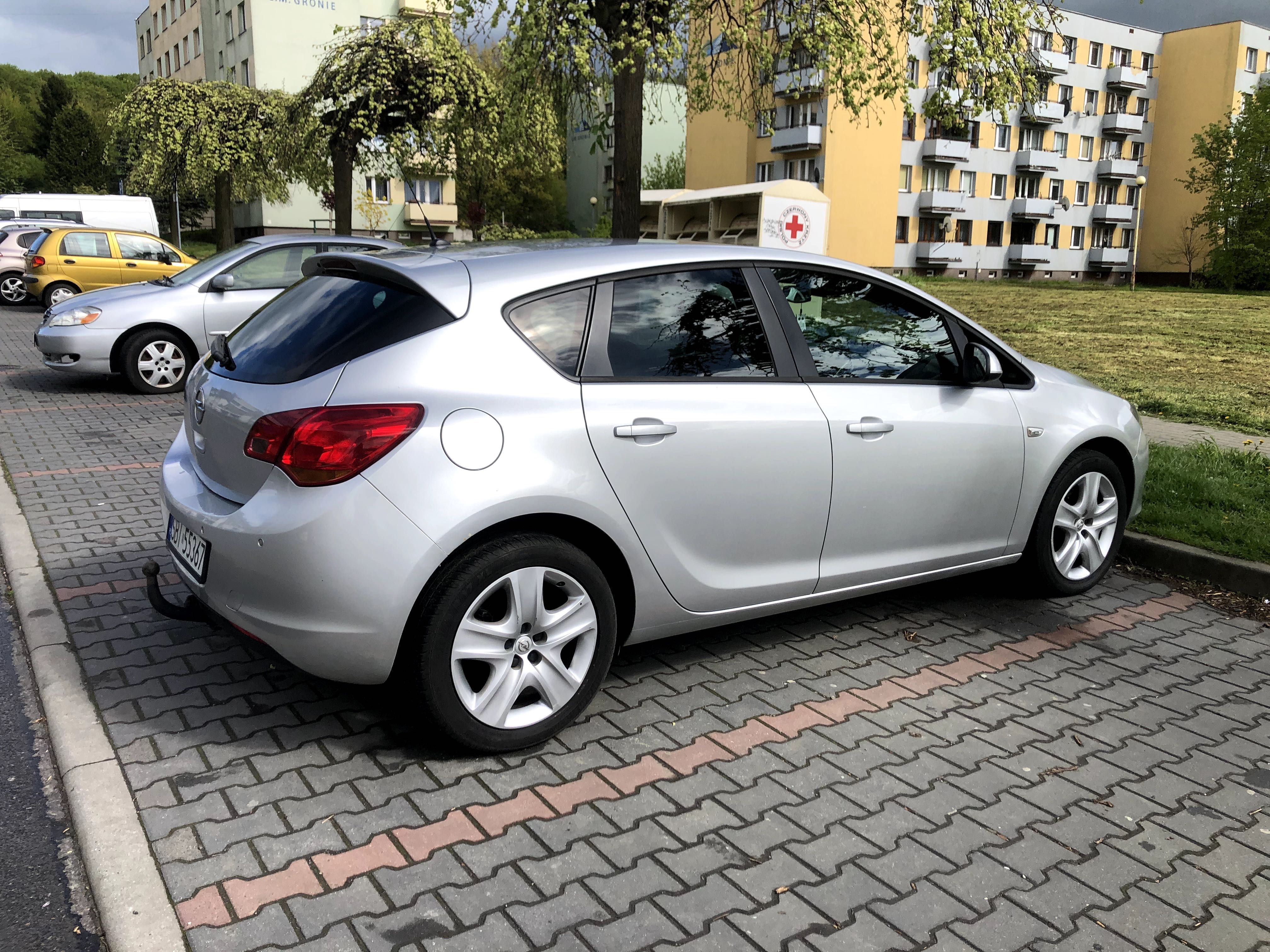 Opel Astra J Turbo 140 KM LPG