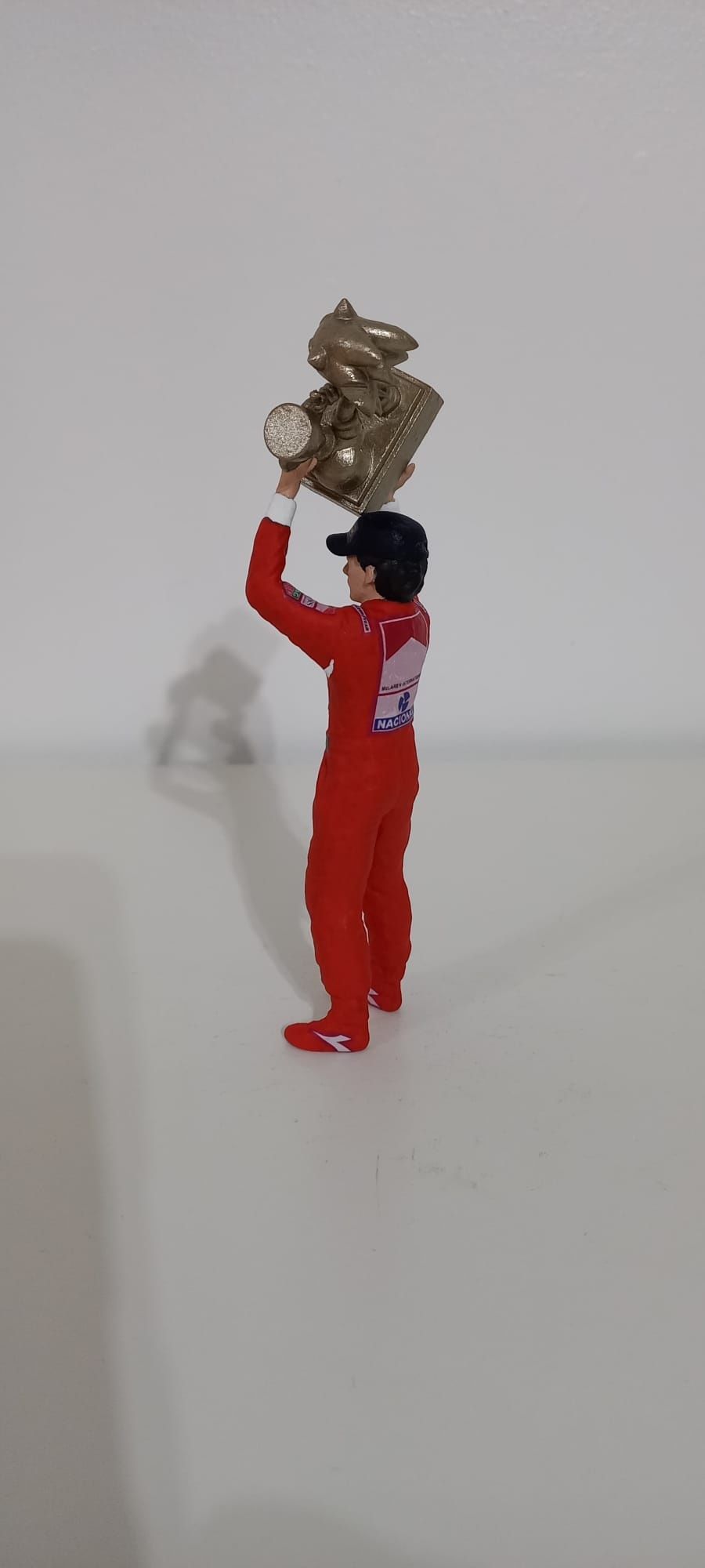 1/18 Figura em Resina - Ayrton Senna