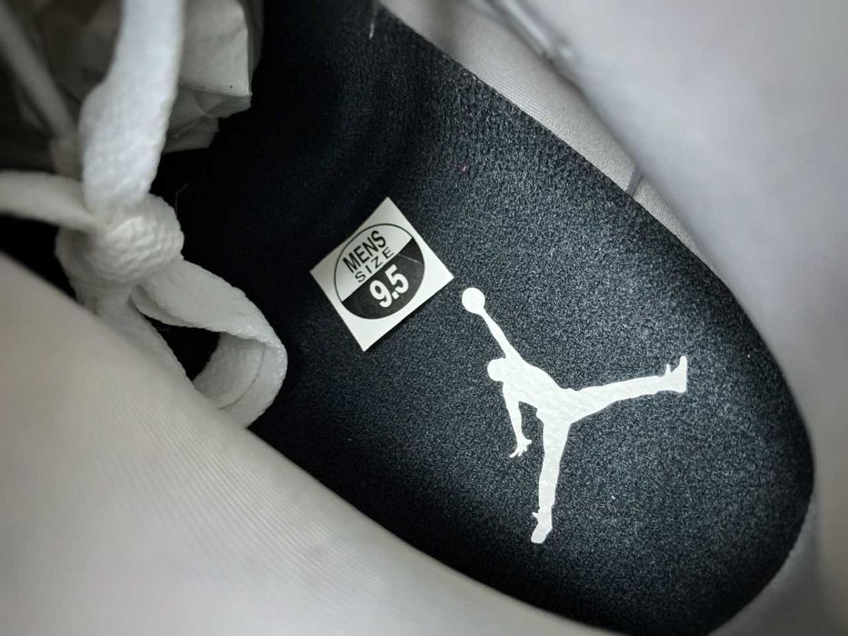 Jordan 4 military black