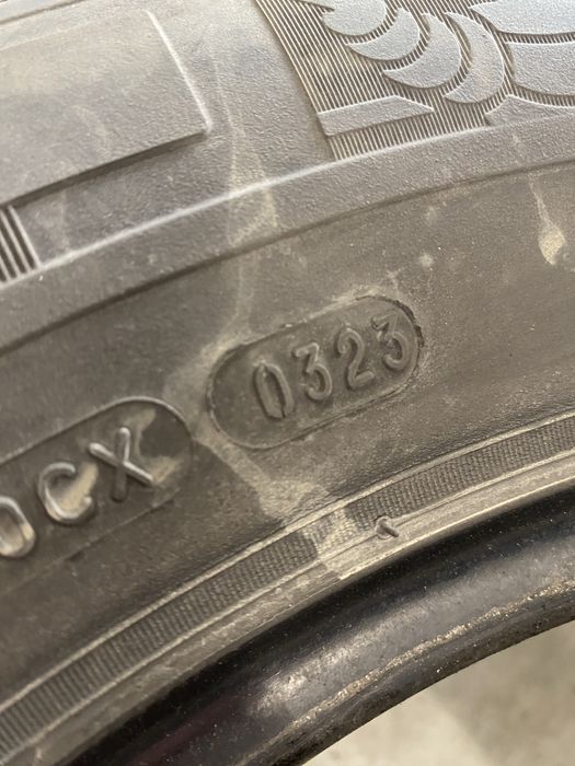 Opona Michelin Agilis 235/65 R16C
