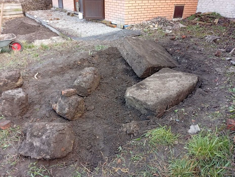 Віддам фундаментні блоки