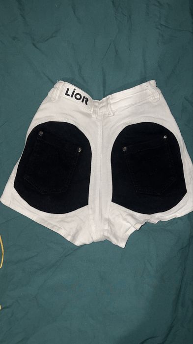 Шорти Lior білі з акцентними чорними вставками