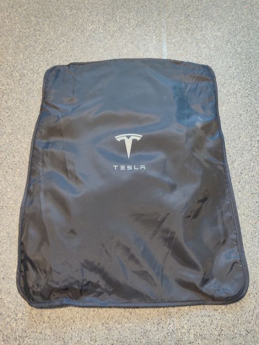 Солнцезащитная шторка Тесла Модел Х Tesla Model X