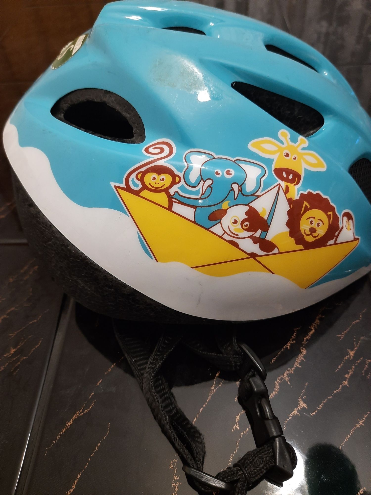 Kask dla dziecka Btwin Decathlon r S obwód głowy  46/53 (regulacja).