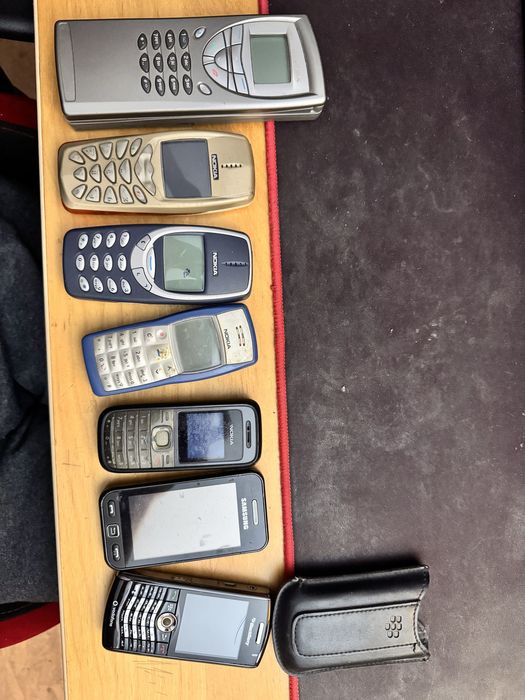 Stare telefony komutkowe