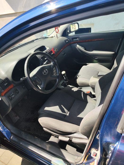 Toyota Avensis 2.2