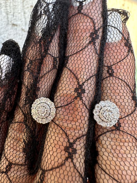 Срібні пусети з діамантами