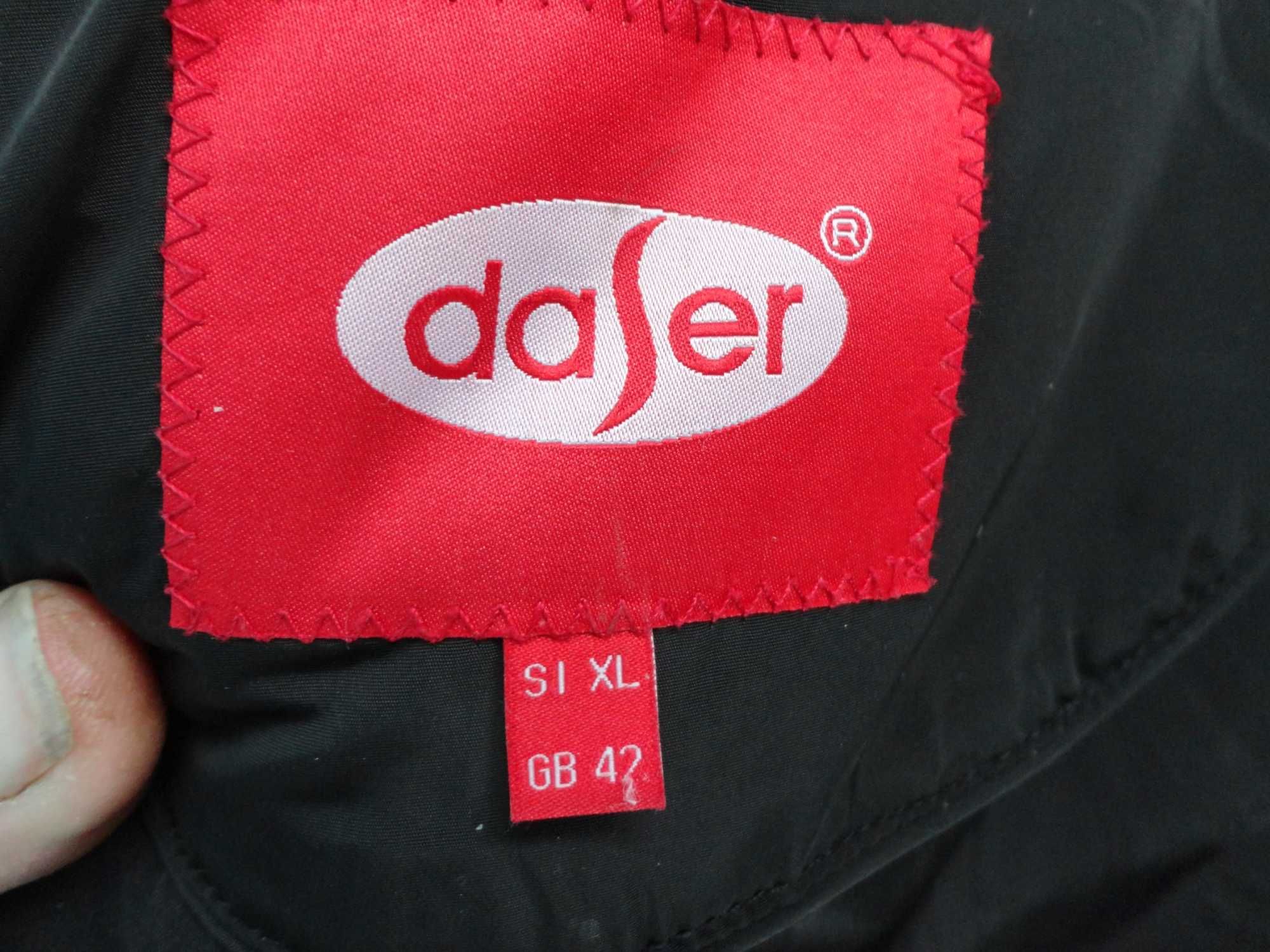 Чорна жіноча куртка Daser XI