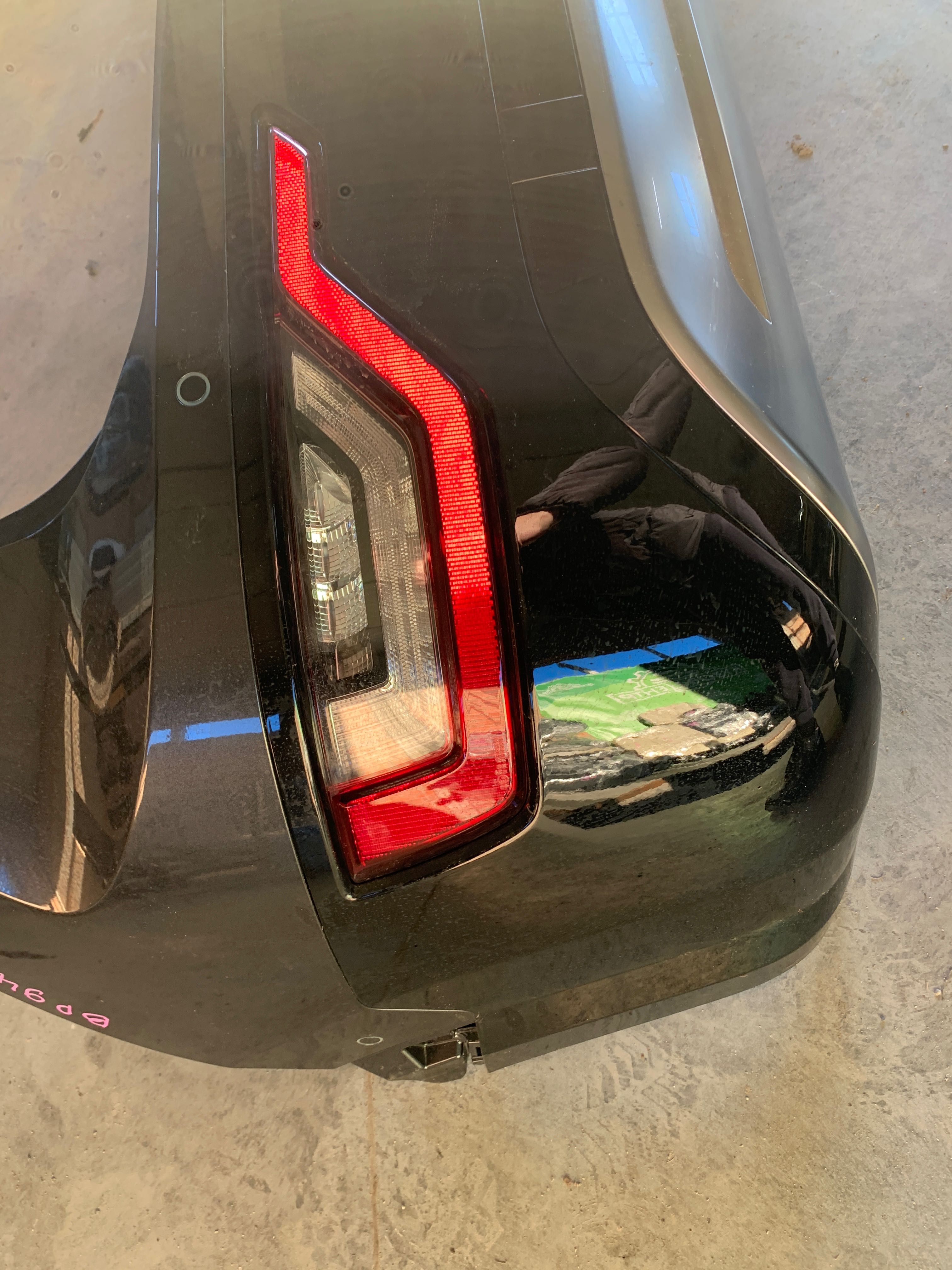 Kia Niro Бампер задній в зборі