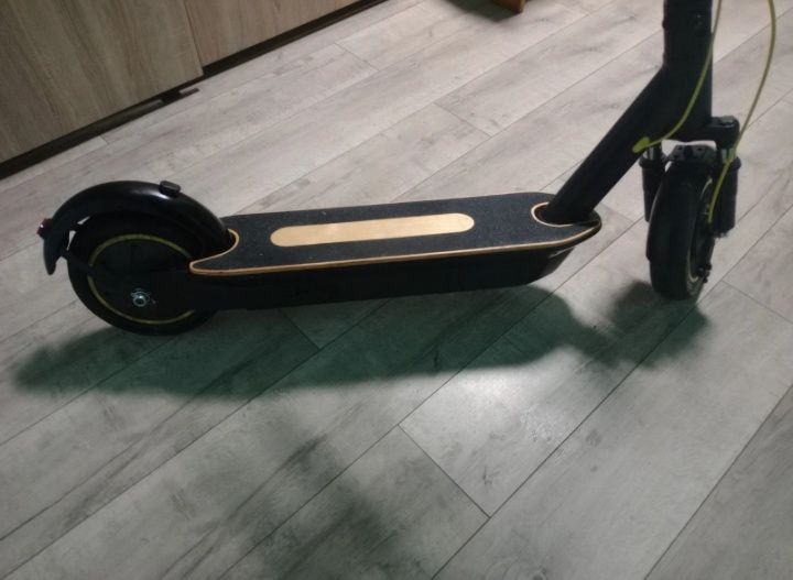 Hulajnoga elektryczna Xrider M10 jak nowa