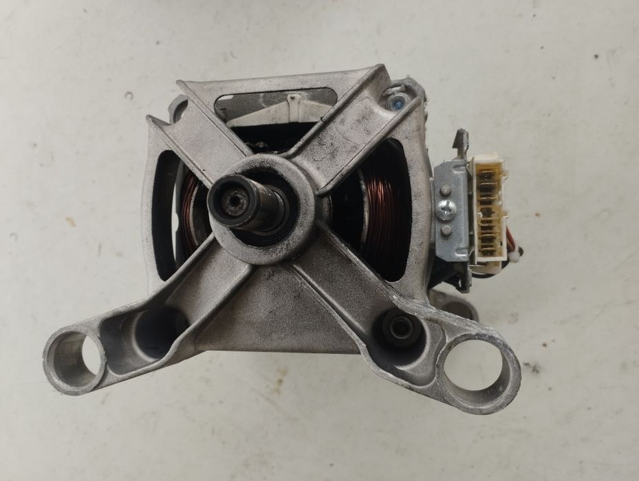 Робочі деталі до пральної машини WISN82