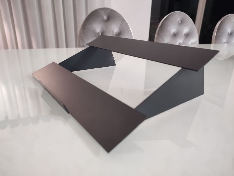 Podstawka pod laptop, tablet, stalowa, minimalistyczna, designerska