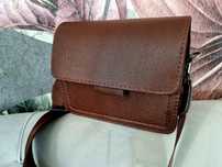 Torebka listonoszka brązowa damska dziewczęca crossbody