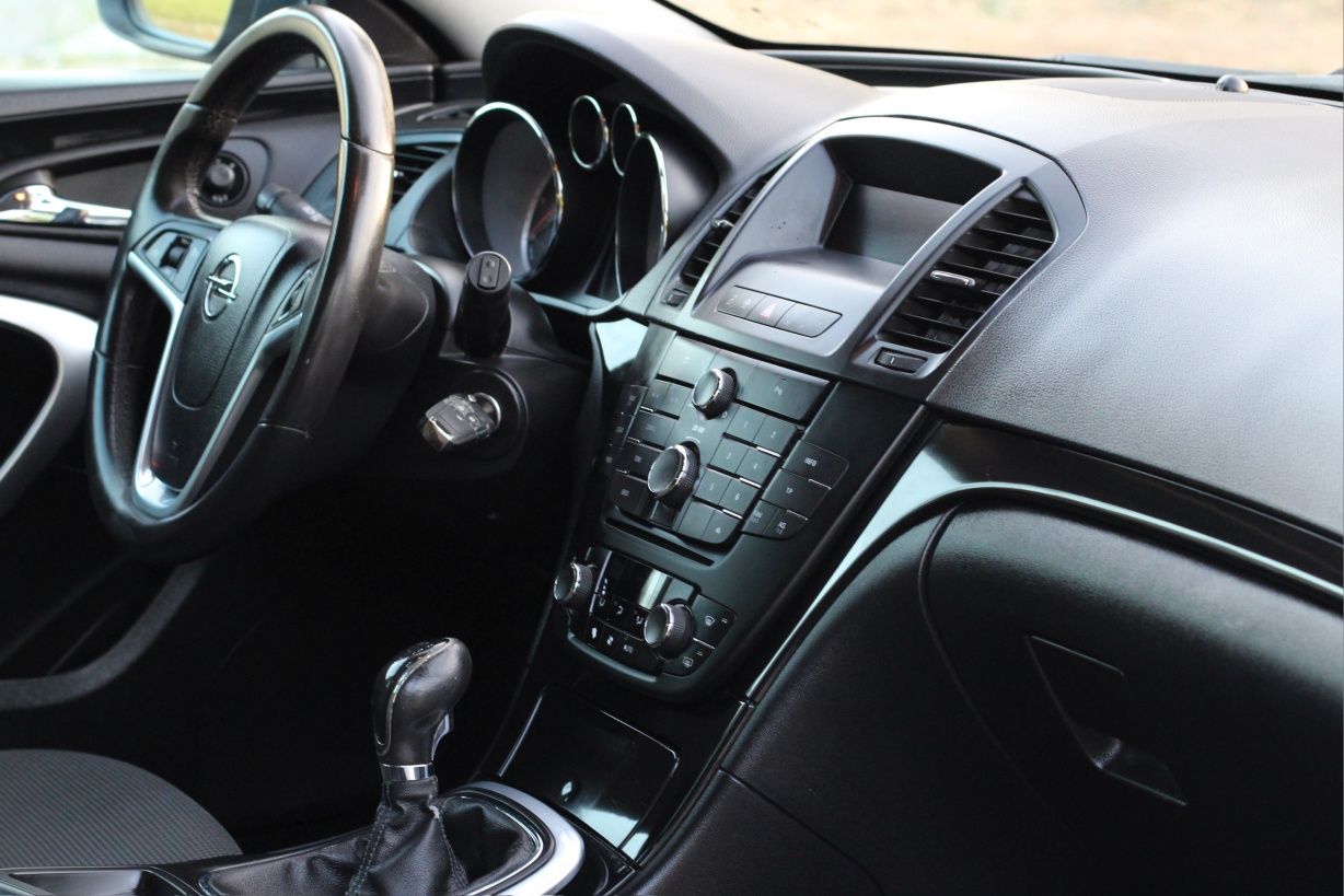 Opel Insignia 2010 apenas 206000kms