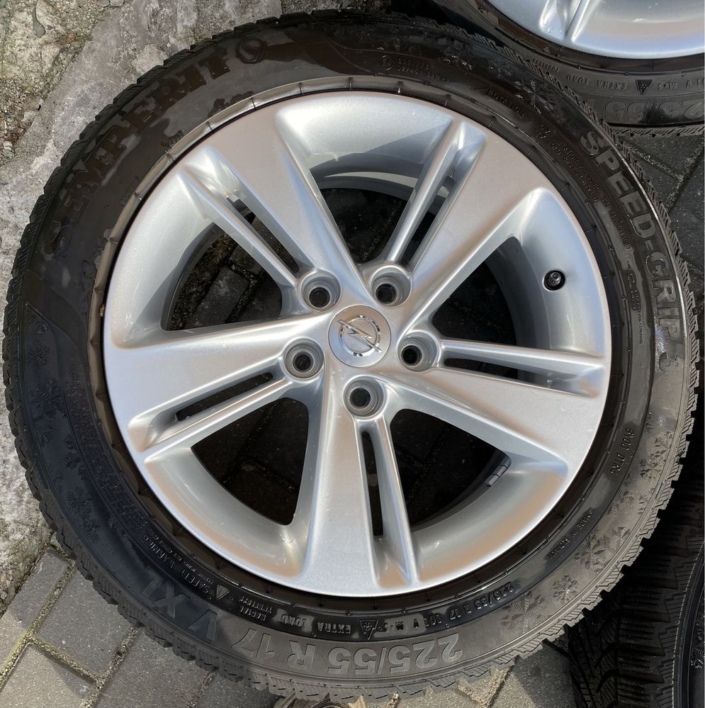 Alufelgi z oponami 225/55 R17 Opel Insignia B Astra J GTC Zafira C