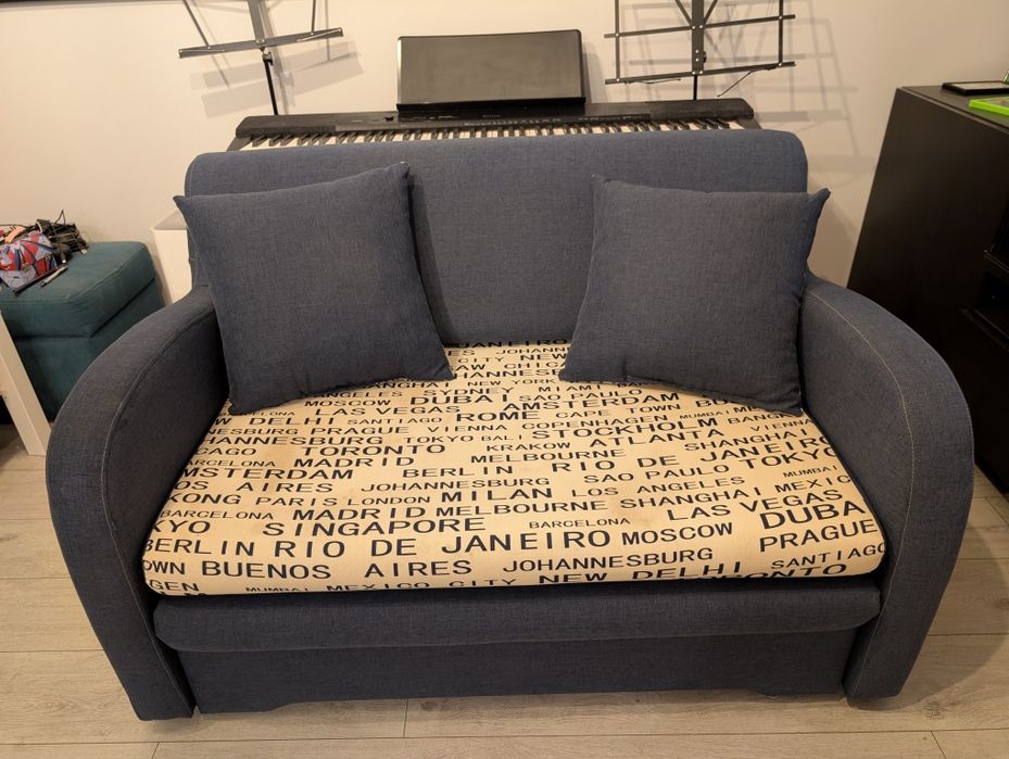 Sofa dwuosobowa z funkcją spania