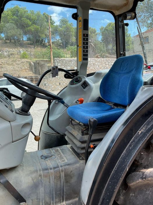 Ciągnik New Holland T4030