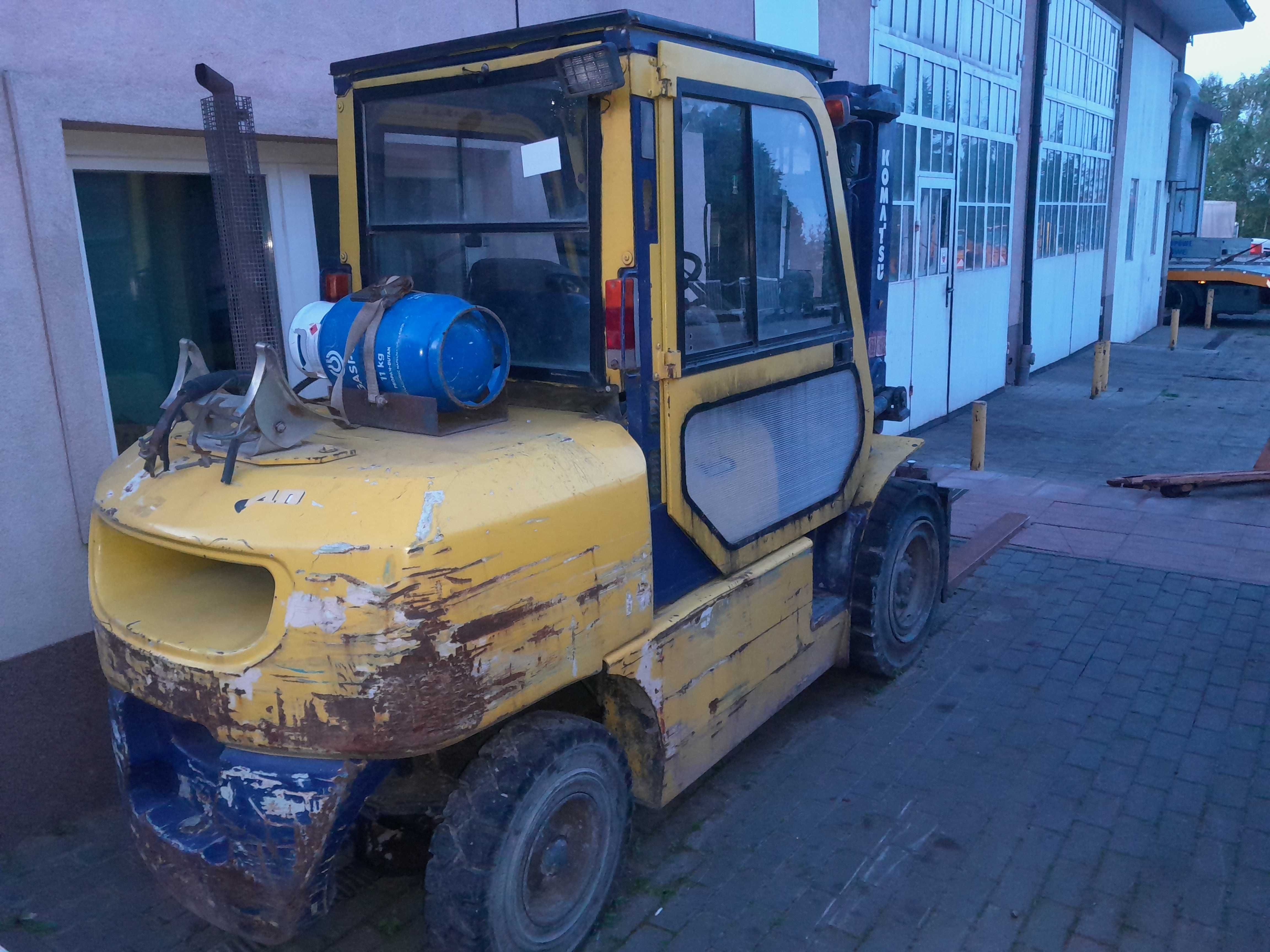wózek widłowy Komatsu FG40T-7 kontenerowy sprzedaż