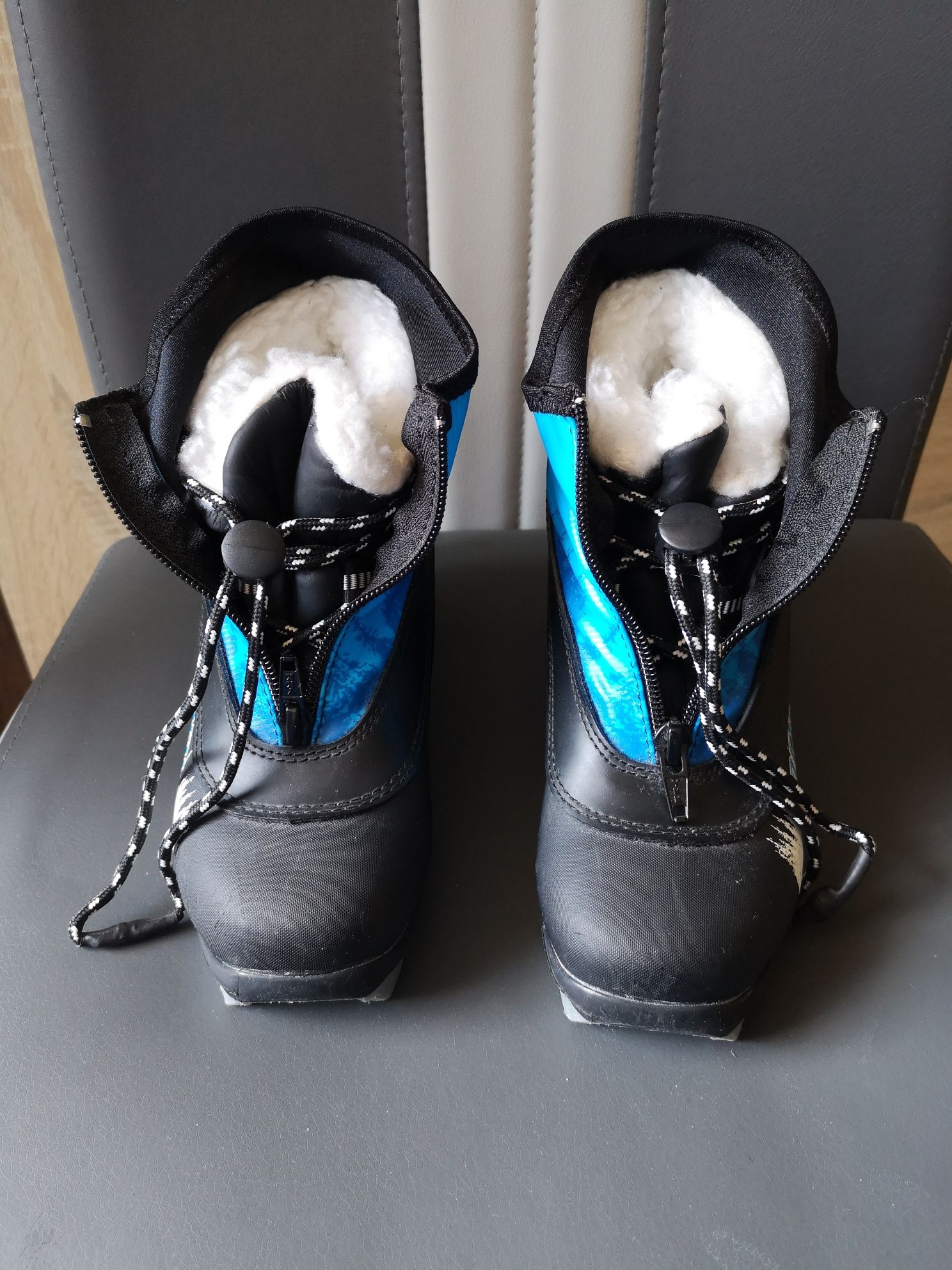 Buty do nart biegowych Rossignol Snow flake r. 30, w. 18,5 cm