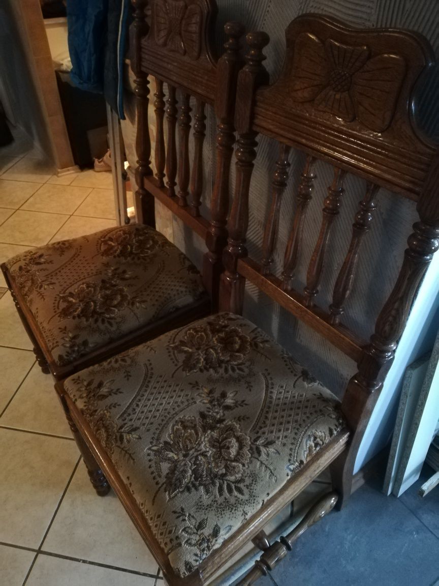 Stylowe solidne krzesła z obiciem ostatnie 4 sztuki