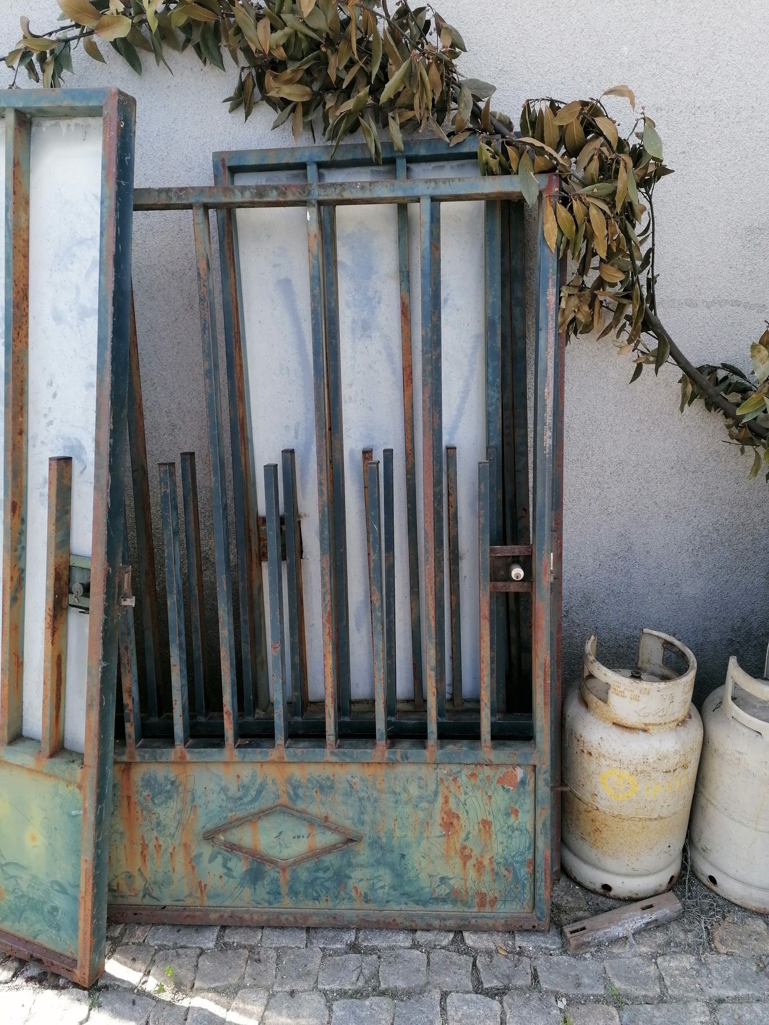 Conjunto de 3 Portões de Rua chapeados, baixa de preço