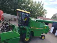 Комбайн зернозбиральний John Deere 1042. Джон Дір 1042