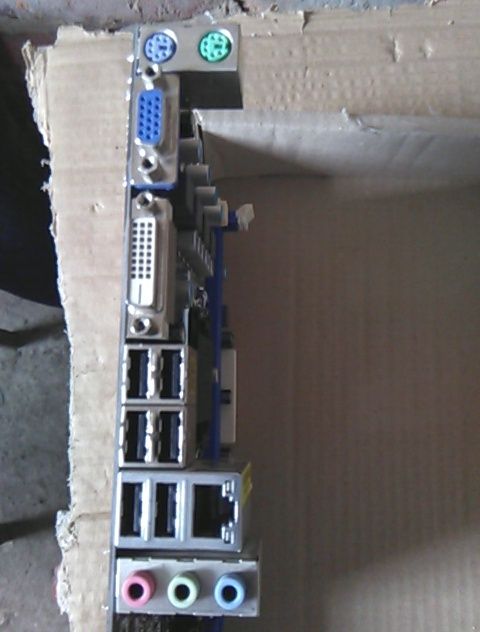 Материнская плата ASROCK H61M-DGS R2.0 Socket 1155 под восстановление