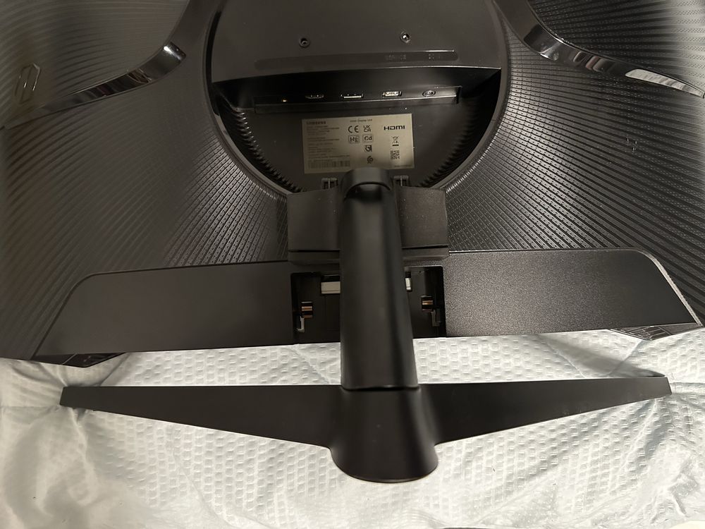 Monitor Samsung Odyssey G5 32” QHD