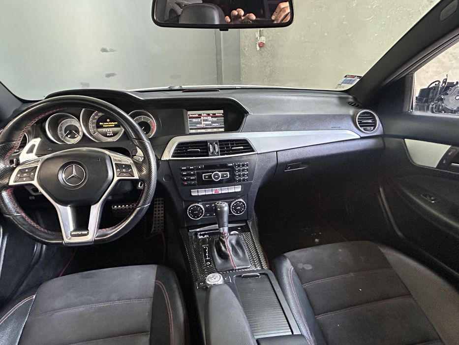 Mercedes benz C220 coupe AMG Line Aut. de 2014