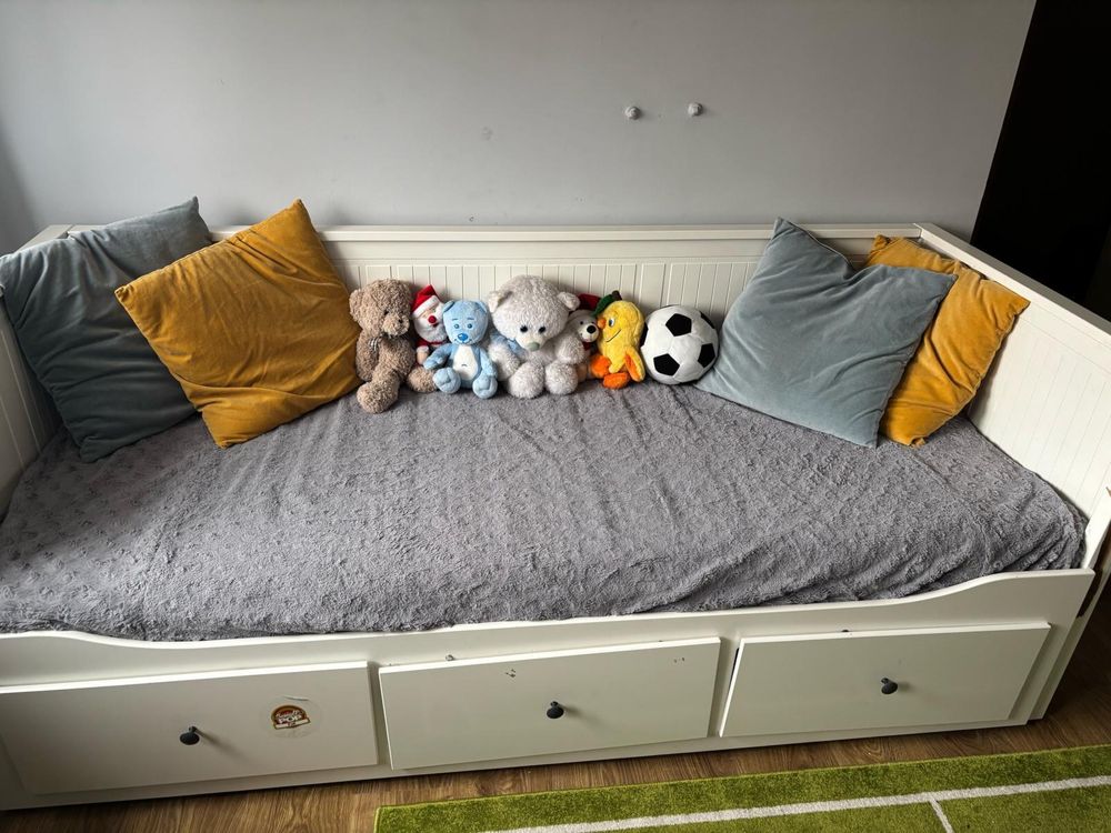 Łóżko ikea hemnes
