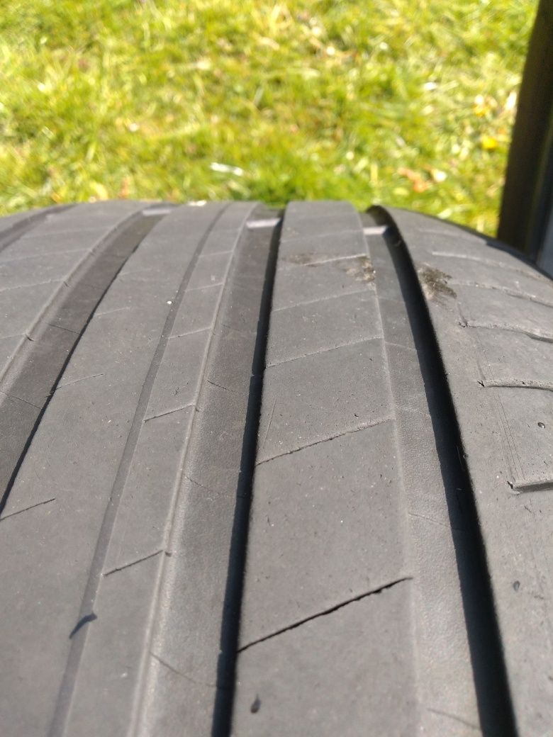 Opony Michelin 235/50R19 , 2 sztuki.