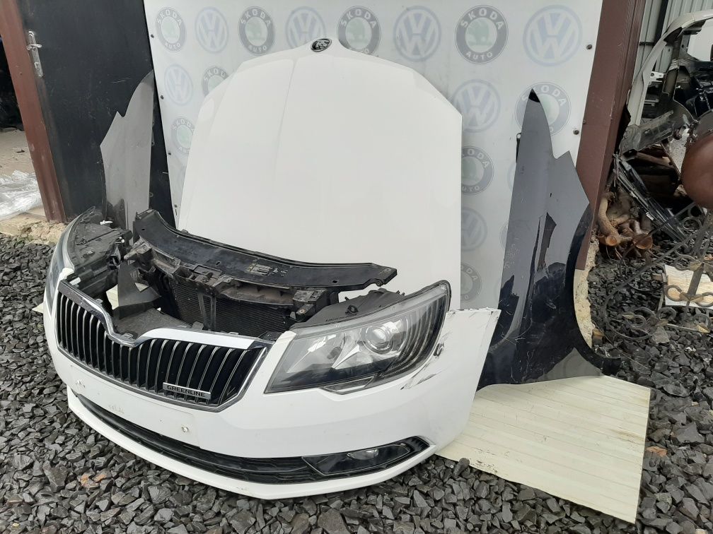 Бампер телевізор фара двері дверь Skoda Superb 2 3  Суперб