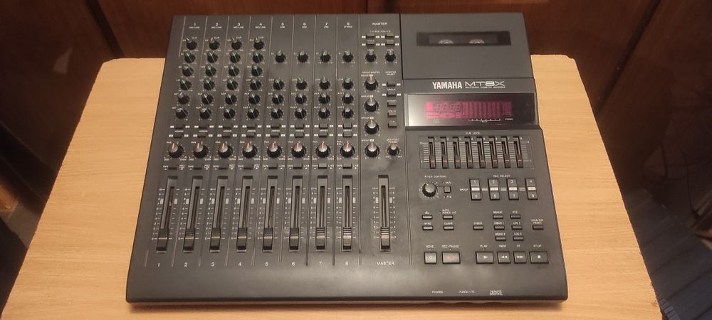 Mikser muzyczny Yamaha MT8X