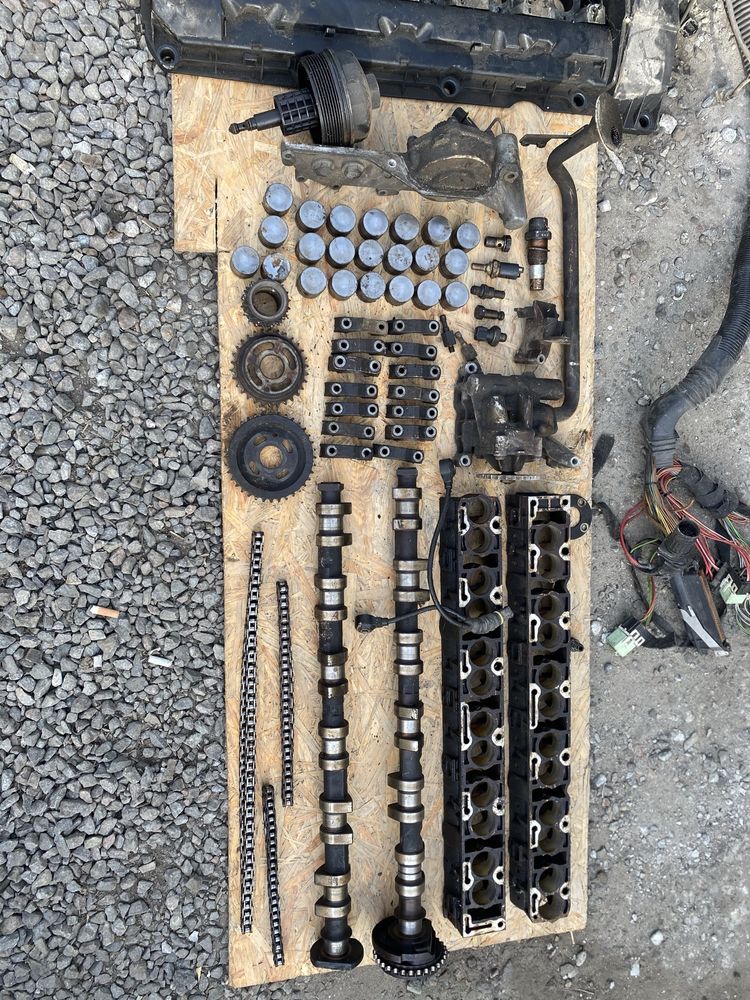 Деталі BMW E39 двигун М 52 2,5