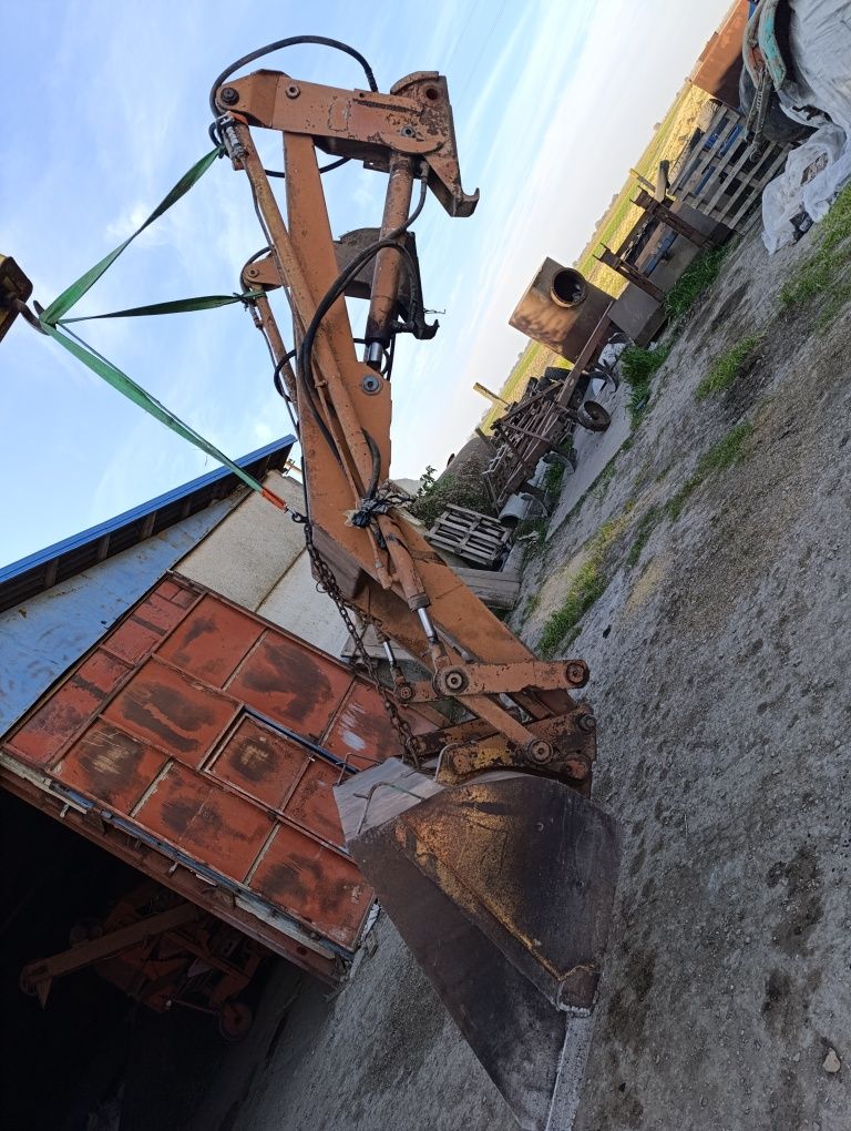 Кун навантажувач на МТЗ, ДЗ-133