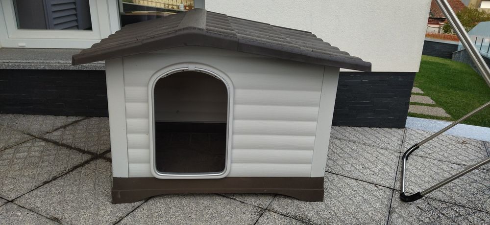 Vendo casota para cão de meio porte