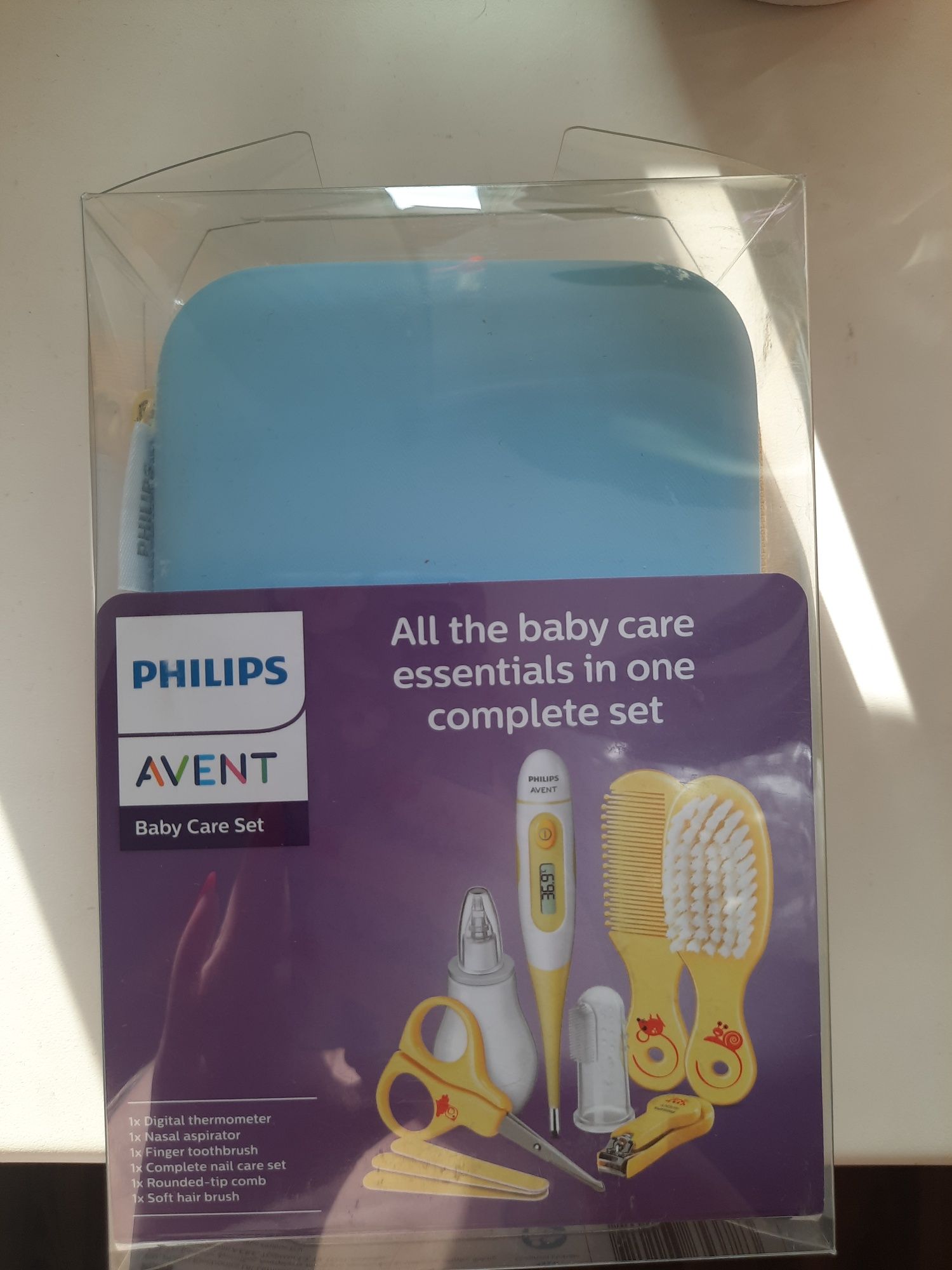 Набор по уходу за новорожденным Philips AVENT (11 предметов)