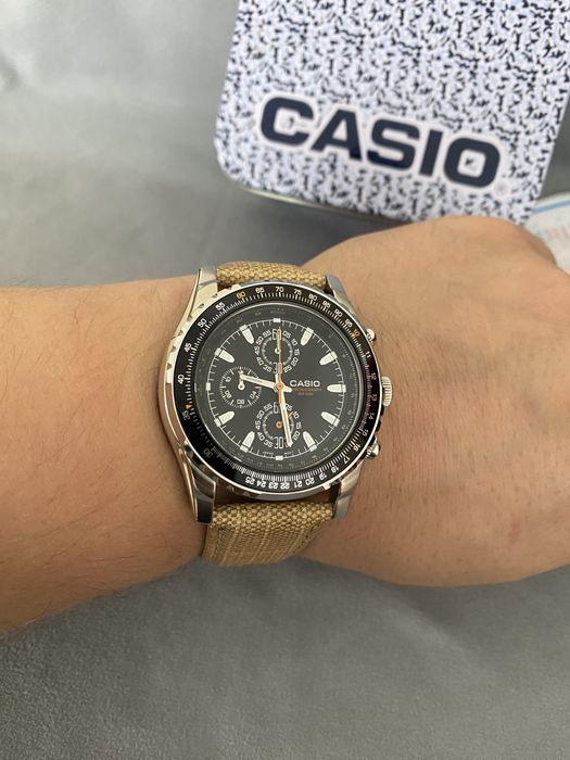 Zegarek męski Casio MTP-4500D-1AV chronograf aviator