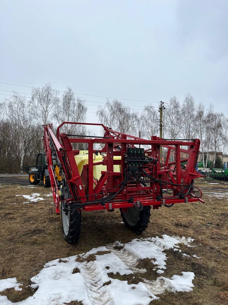 Опрыскиватель Hardi Navigator 3000/24/2013 год(Богуславский)