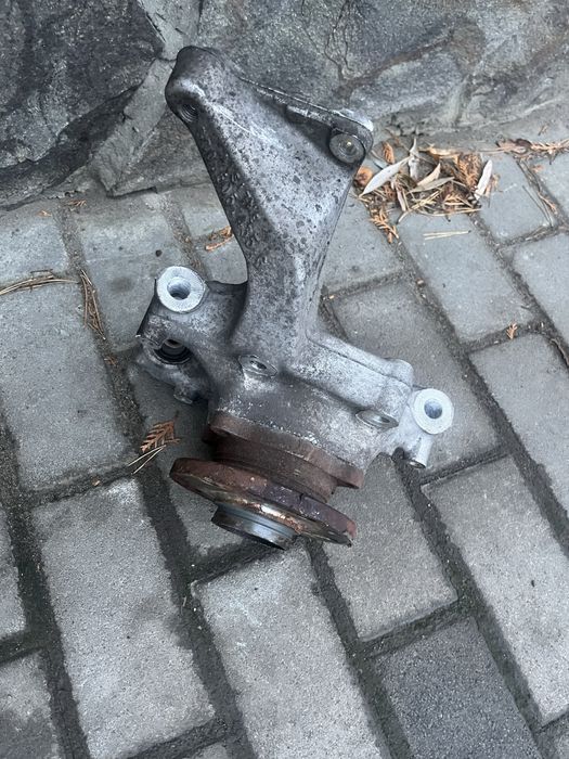 Задня ліва цапфа кулак audi q3 passat sharan tiguan