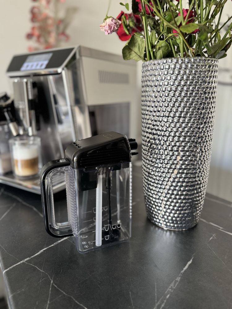 Кавомашина Delonghi PrimaDonna ELITE Expirence
