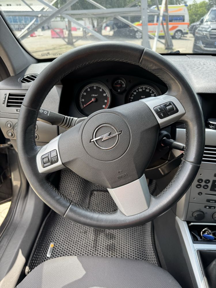 Opel Astra H 2012р