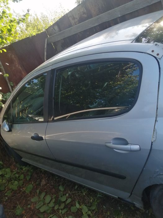 Peugeot 407 cały na części kolor ezr części