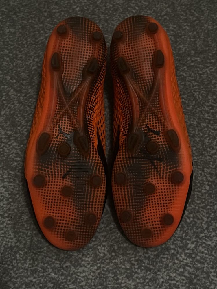 Puma Future 2.1 Netfit Low Hybrid Soccer Cleats