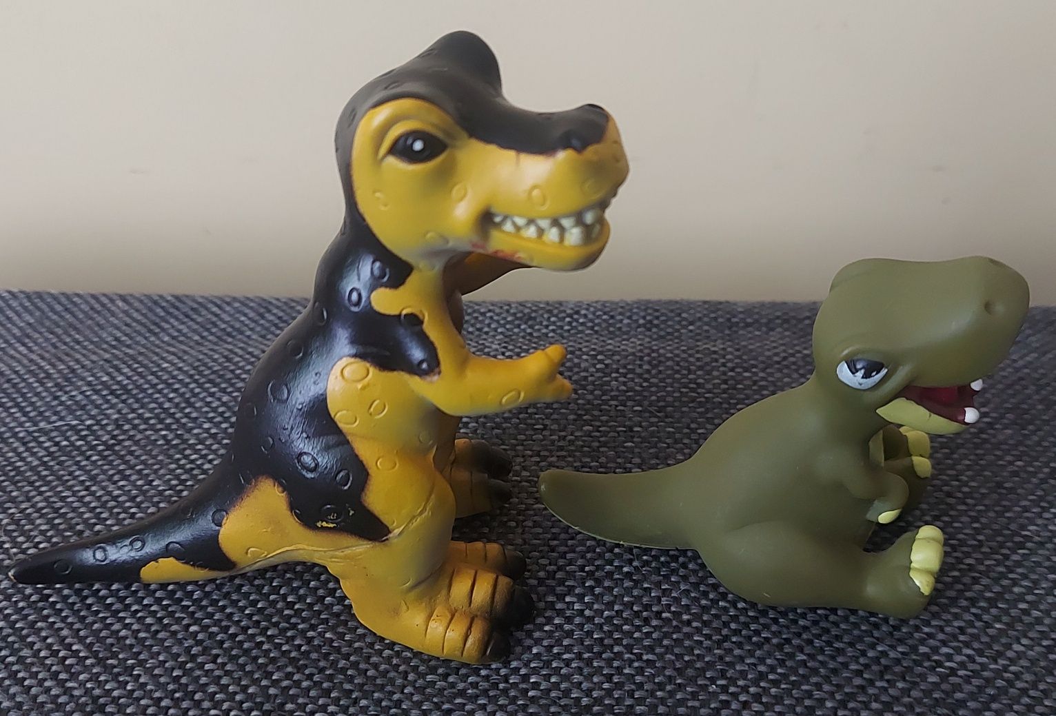 Figurki gumowe dinozaury