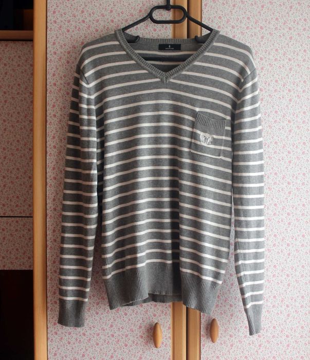 męski szary sweter premium w białe paski Selected