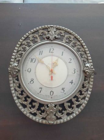 Zabytkowy zegar ścienny Made in ZSRR kwarc